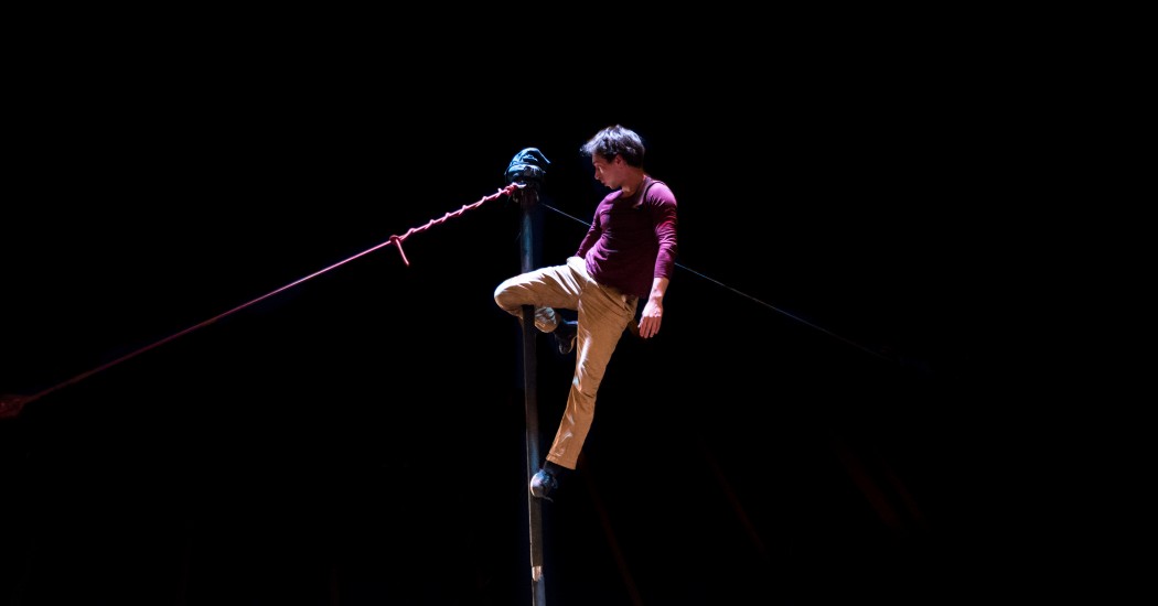 Instable. Compagnie Les Hommes penchés Instable. Compagnie Les Hommes penchés