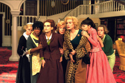 Deneuve-Filmreihe: 8 femmes / 8 Frauen